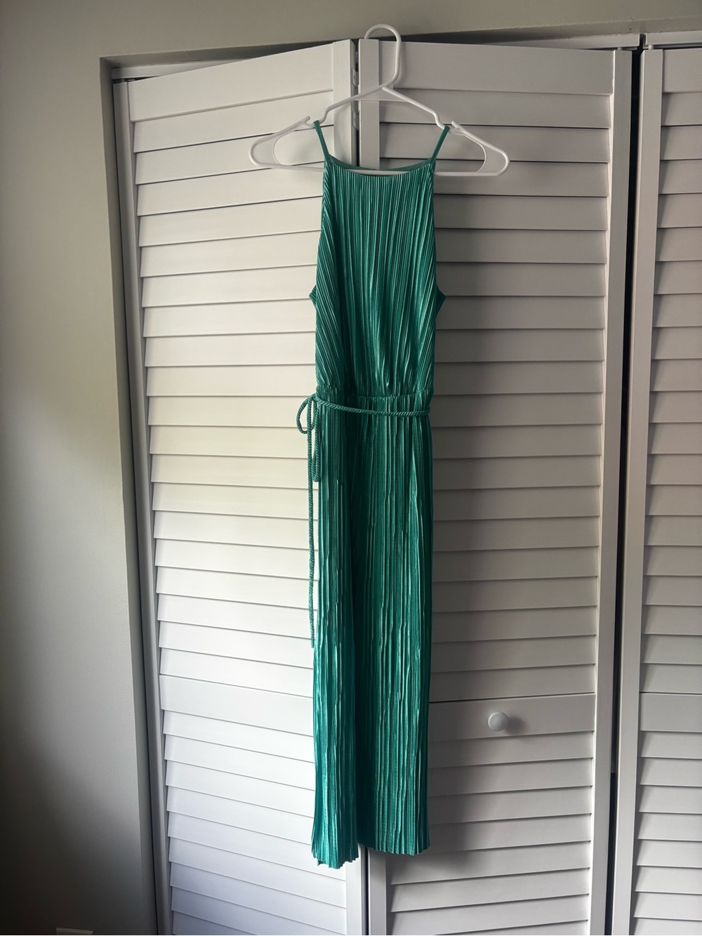 New York & Company Emerald Green Pleated Halter Jumpsuit